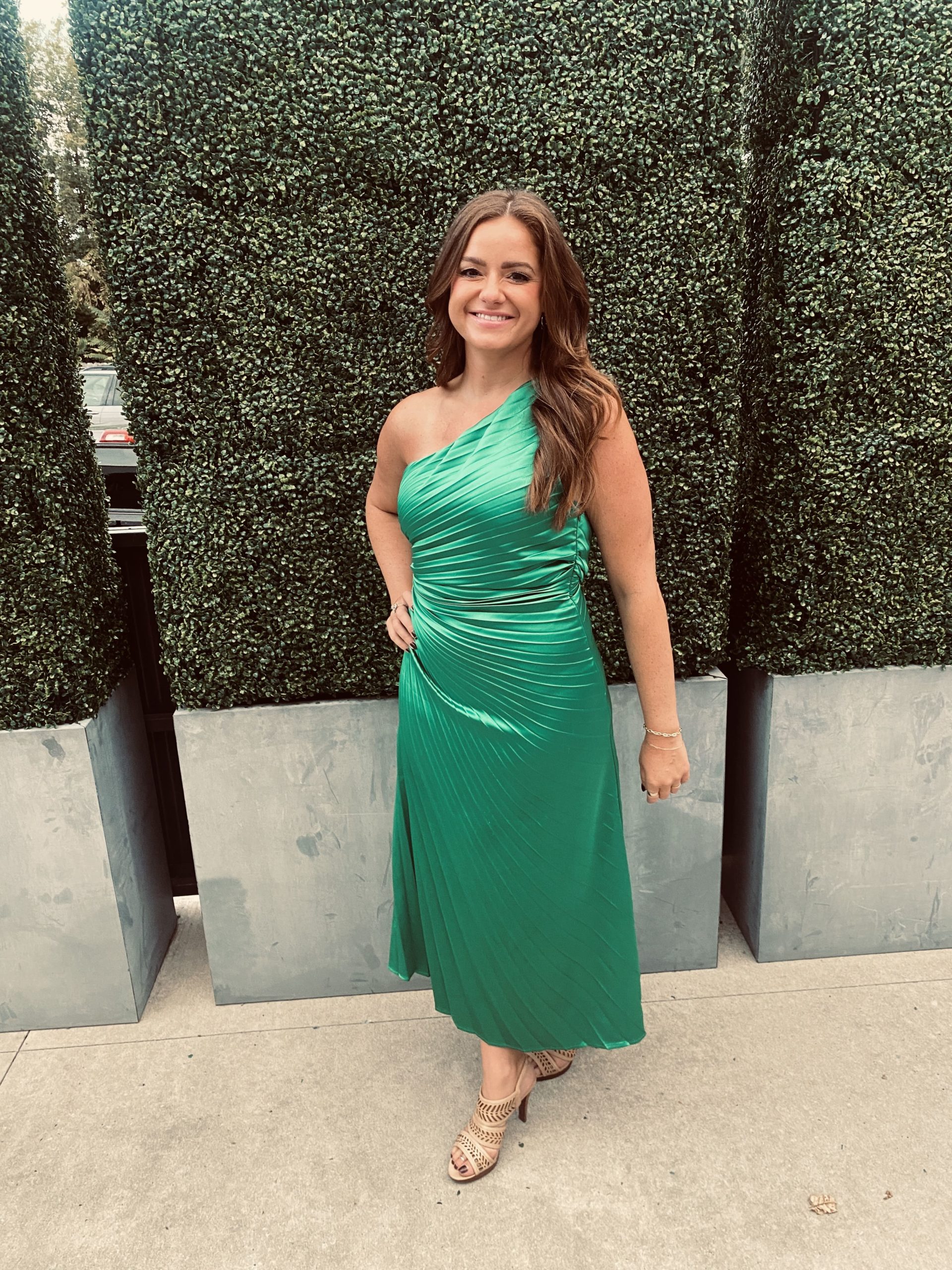 Jen Lewis in green dress